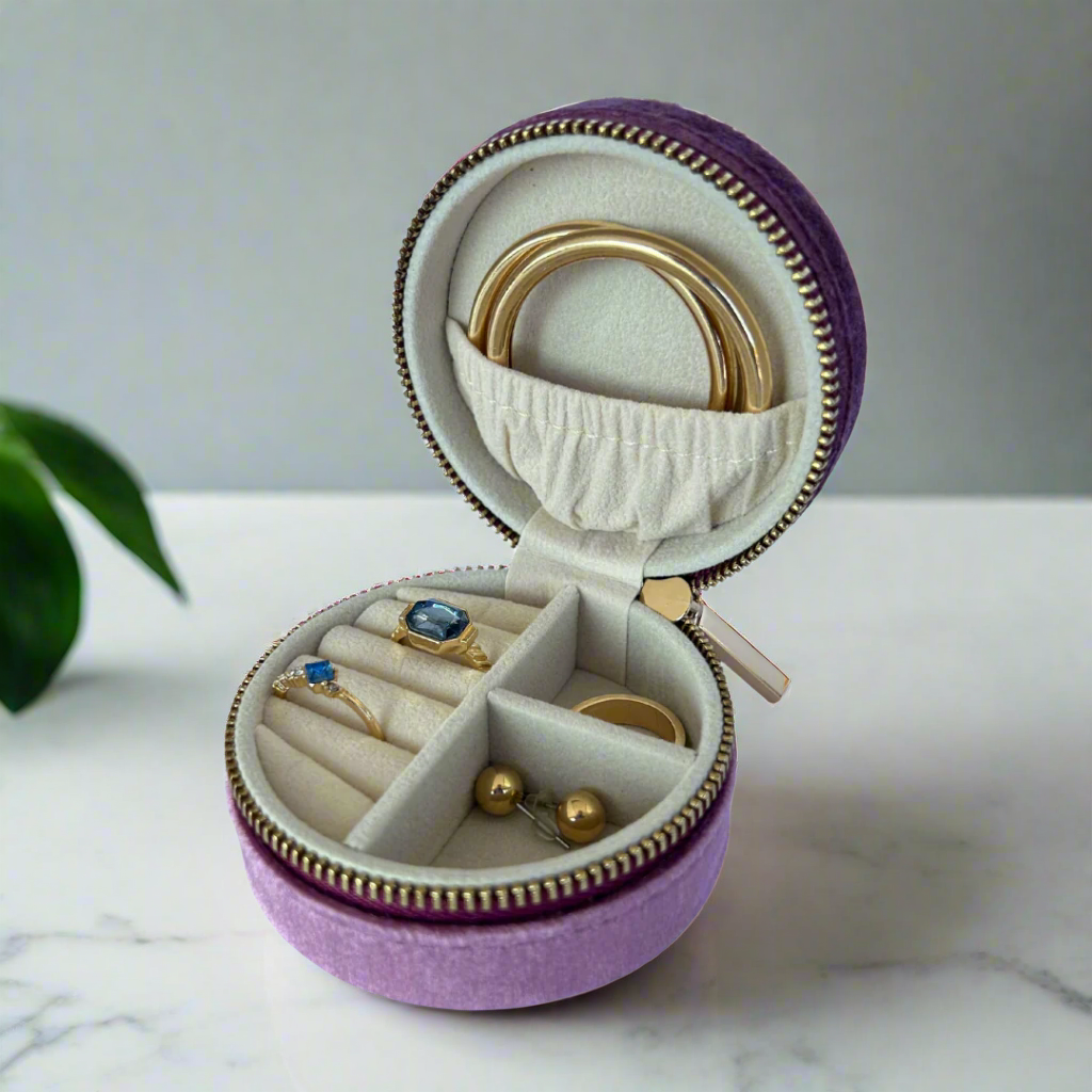 The Jewellery Case - Round